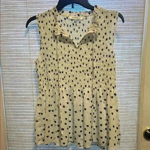 Rose & Olive Women's Beige Heart Print Top